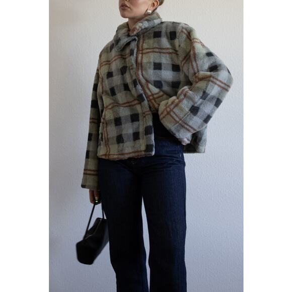 ACOA Size Medium Plaid Faux Fur Jacket - Picture 5 of 6